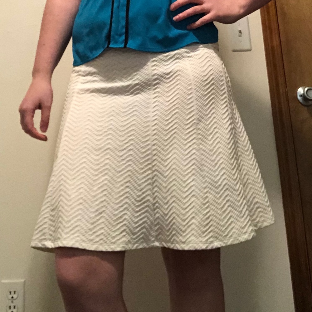 Cute white skirt